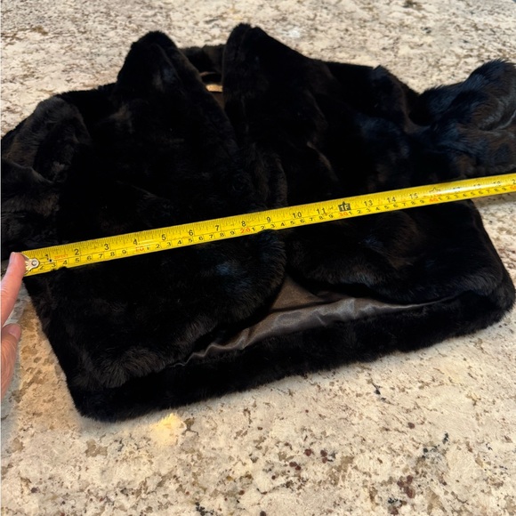 Black Faux Fur Women's Jacket - Picture 5 of 7